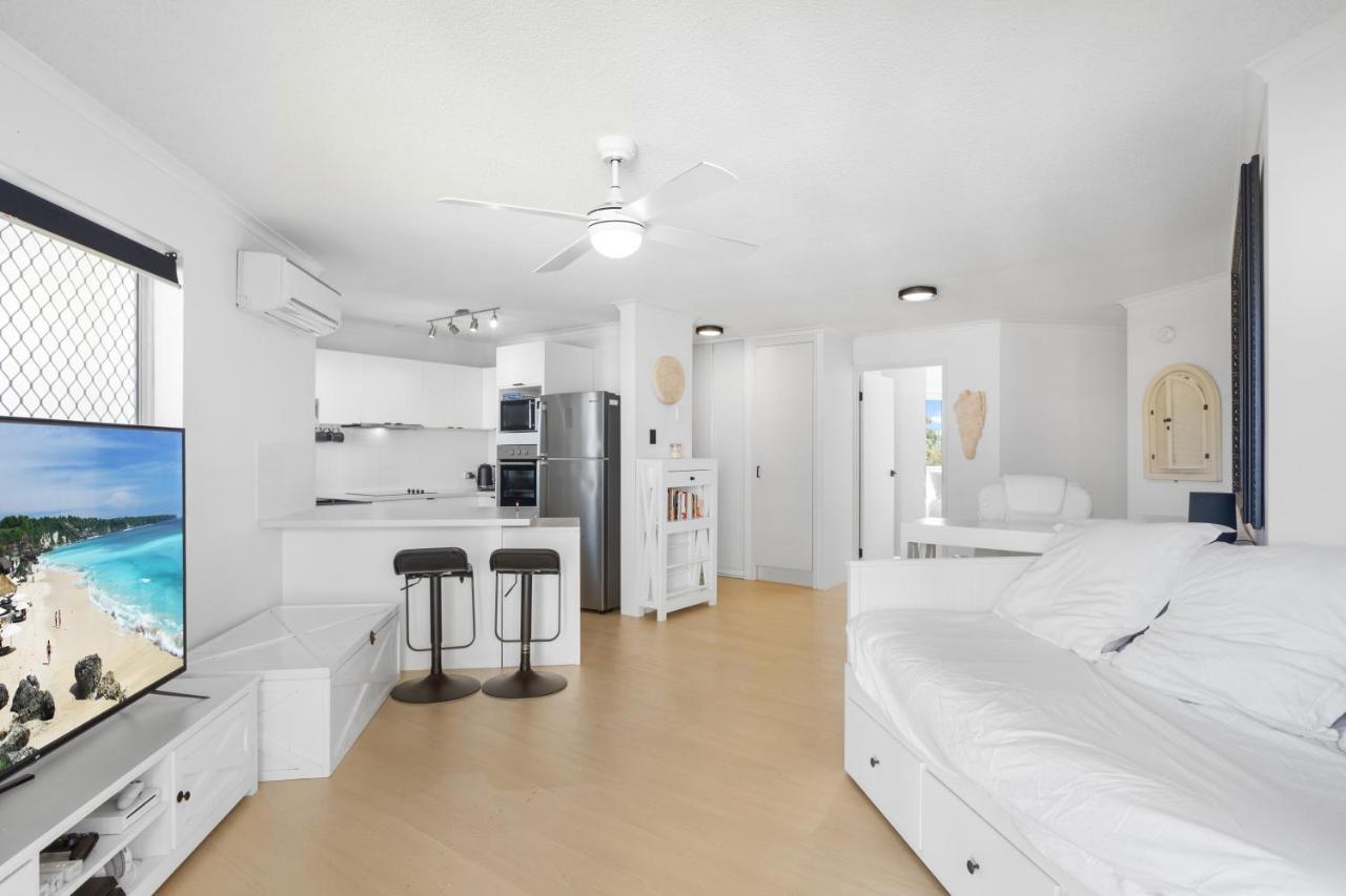 The Penthouse Mooloolaba, Private Luxury Rooftop Living Exterior photo